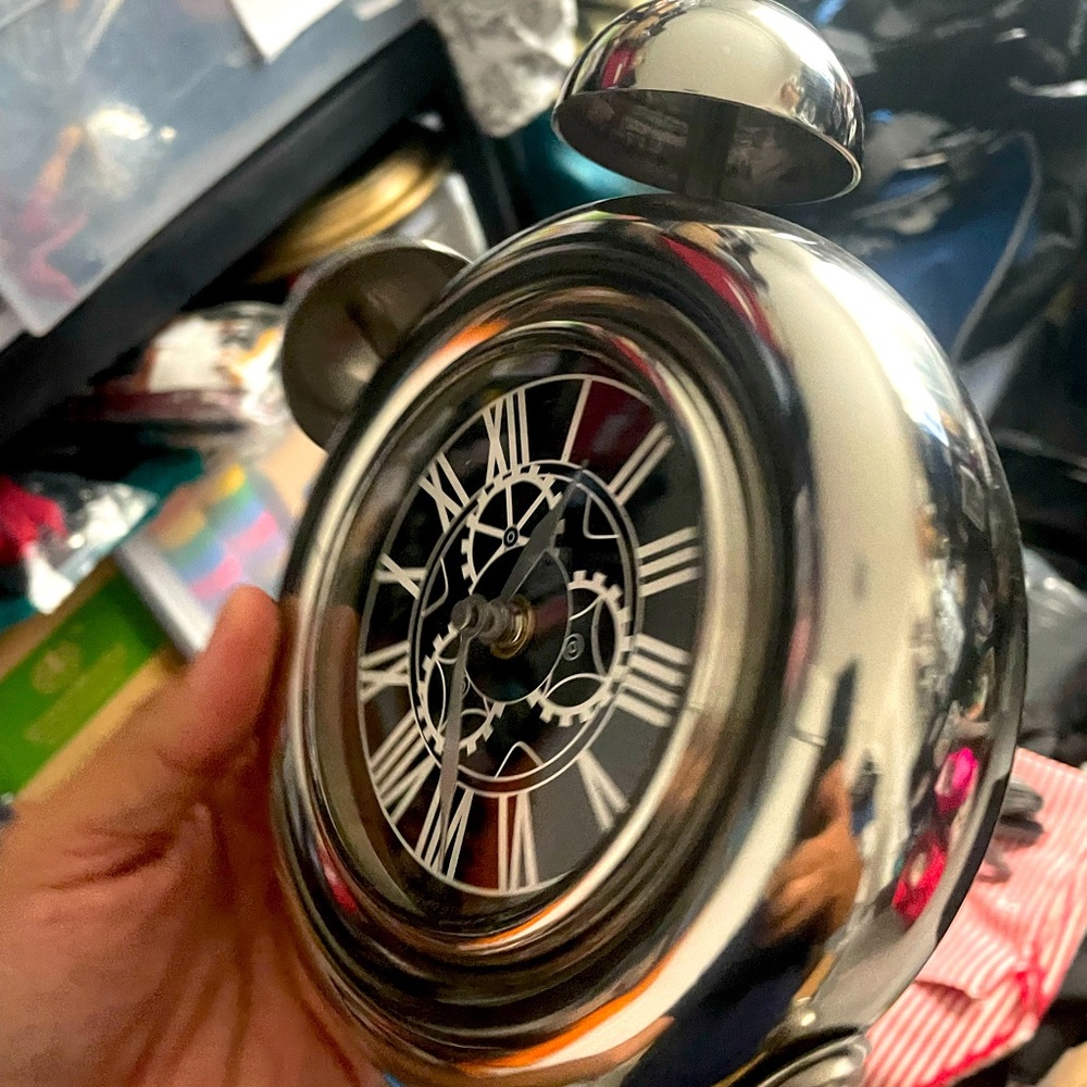 Fashion Clock battery powered